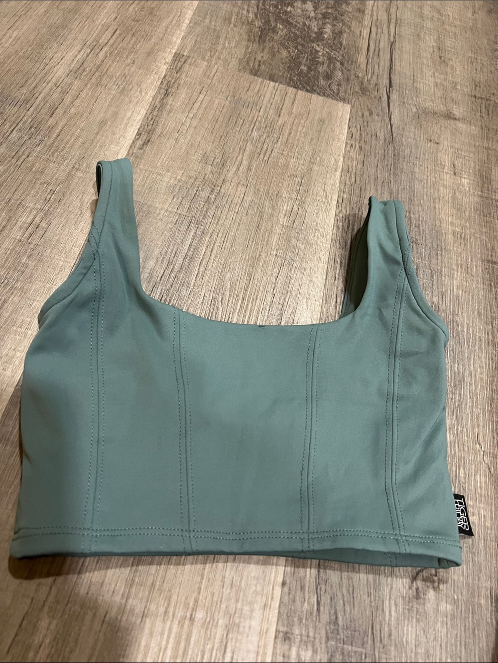 Tiger Friday sage crop top size Child M